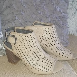 Booty Heels